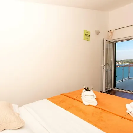 Апартаменты Cavar *