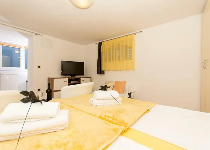 Cavar Apartament Trogir